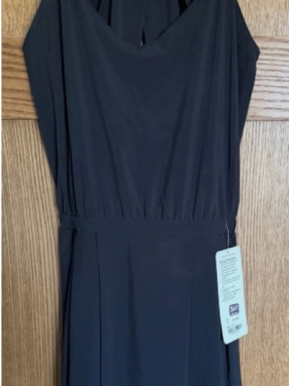 lululemon athletica Black Sleeveless Maxi Dress with Defined Waist